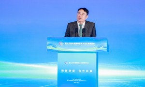 连连数字亮相第十五届服博会：AI原生战略引领，科技金融赋能数智供应链