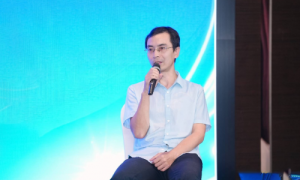 DeepSeek R1 升级性能优化 第一线 DYXnet AI智算服务助力企业私域部署AI大模型